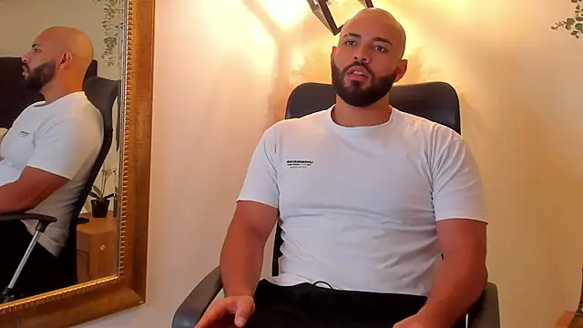 Chris Varden online show from 05.17.26