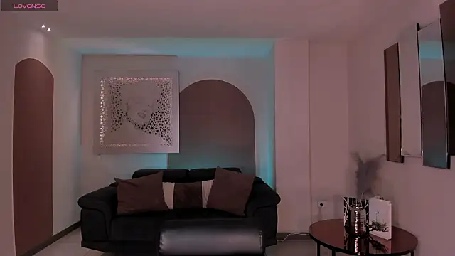 HaileyRoss  online show from 03.29.26