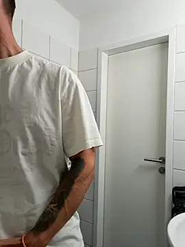 Mystery Mark online show from 04.04.26