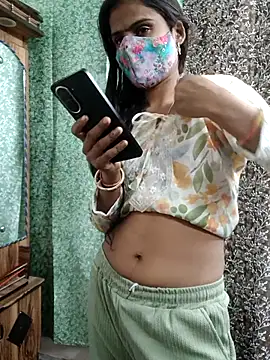 Snapshot of Muskan_12thh chatting on 11.15.25 Muskan 12thh online show from 11.15.25