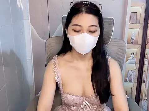 Lousii online show from 04.07.26