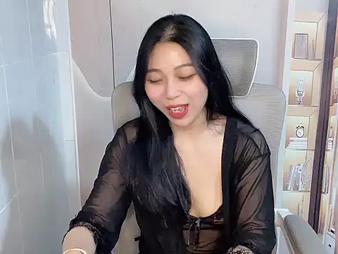 Lousii online show from 04.14.26