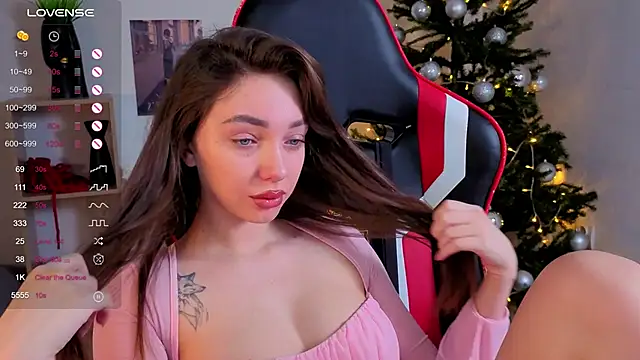 Emilia mala online show from 12.20.25