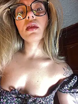 Xxx Amy online show from 12.04.25