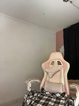 Sophie wyld online show from 12.16.25