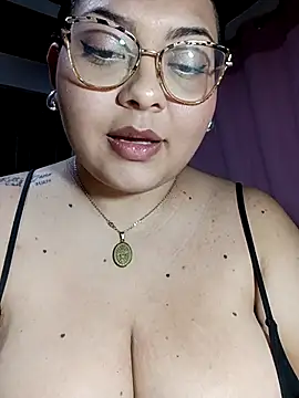 Snapshot of Anna_Lucia88 chatting on 06.23.26 Anna Lucia88 online show from 06.23.26