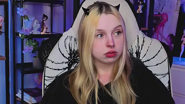 ElvenQueen online show from 12.05.25