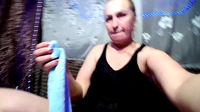 Kissingyouu online show from 02.25.26