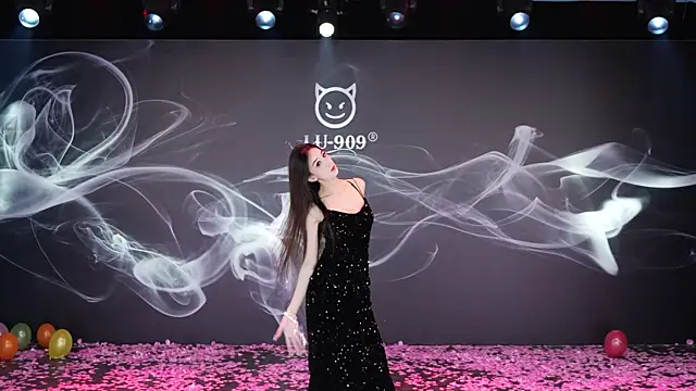 LU-909 online show from 12.04.25