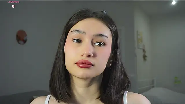 SoftLuna online show from 11.18.25