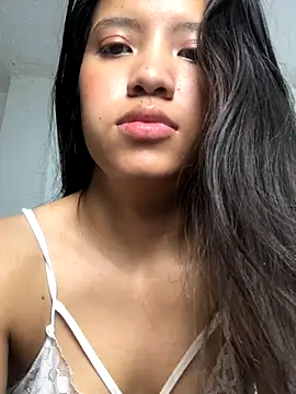 Snapshot of I-Am-Vilu chatting on 11.29.25 I-Am-Vilu online show from 11.29.25