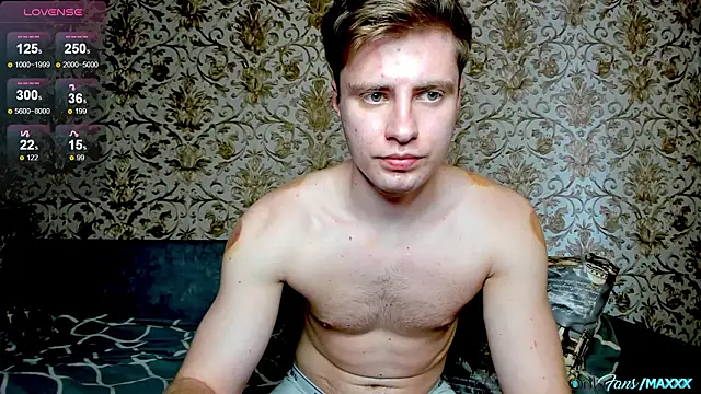 Snapshot of Maxhornyblondieman chatting on 03.16.26 Maxhornyblondieman online show from 03.16.26