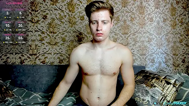 Snapshot of Maxhornyblondieman chatting on 03.22.26 Maxhornyblondieman online show from 03.22.26