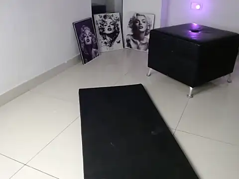 Annie Cervantez online show from 01.06.26