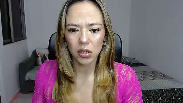 Annie Cervantez online show from 05.29.26
