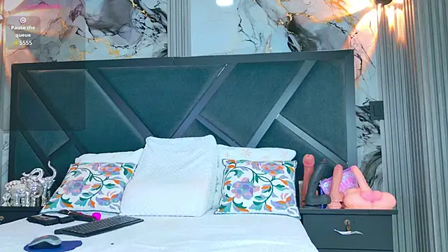 SofiaCopper online show from 11.28.25