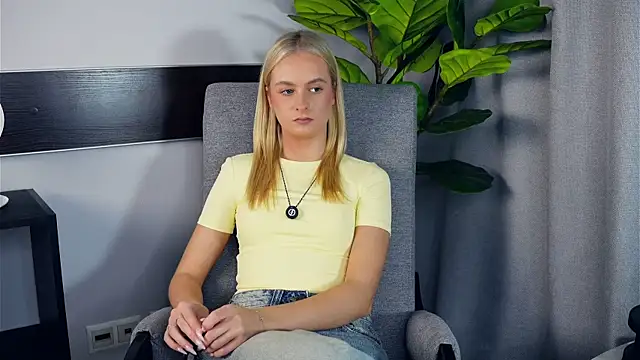 TheresaBreth online show from 11.18.25