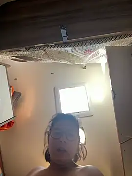 missseduction24 online show from 04.21.26