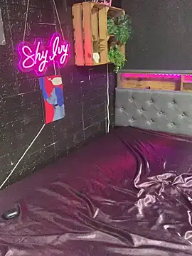 Shy-Ivy online show from 03.07.26