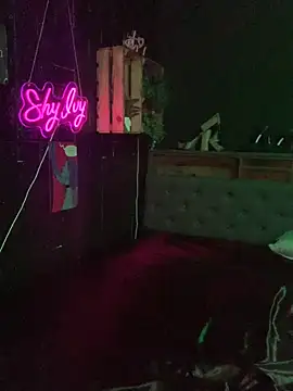 Shy-Ivy online show from 04.09.26