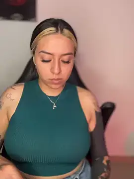 VeloraVyxen  online show from 11.26.25