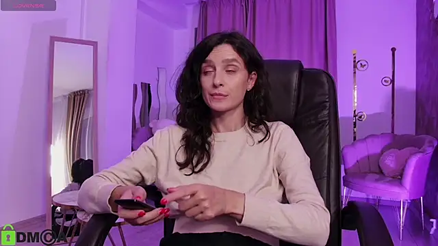 AnnaHarperX online show from 10.22.25