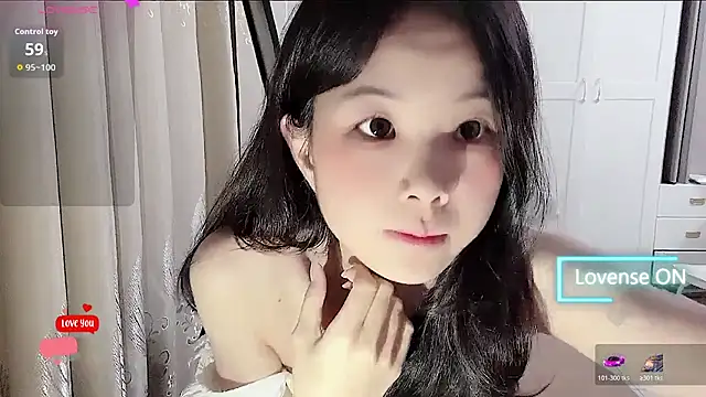 Snapshot of bunny-- chatting on 03.19.26 bunny-- online show from 03.19.26