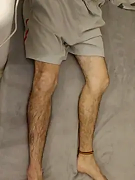 Snapshot of LariBodyMagic chatting on 11.21.25 LariBodyMagic online show from 11.21.25