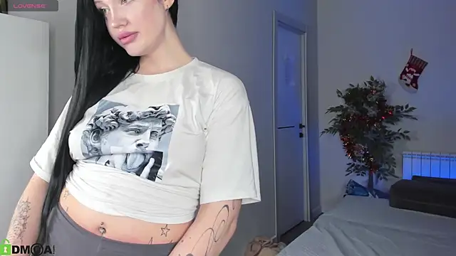 Eva lovevy online show from 01.17.26