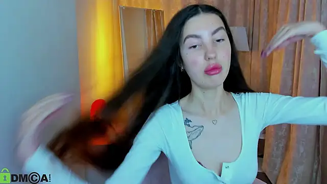 LiraRevery online show from 12.02.25