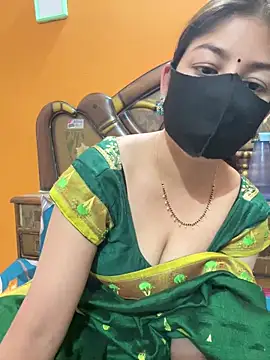 Snapshot of cutestpearl chatting on 03.27.26 cutestpearl online show from 03.27.26