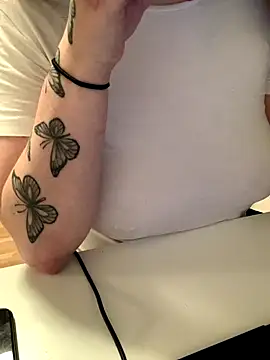 Ghostbaby02 online show from 12.18.25