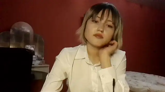 SkylaPorter online show from 11.25.25