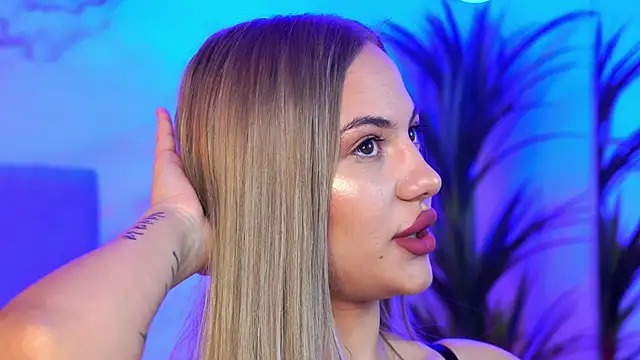 Chloe GraceeX online show from 12.03.25