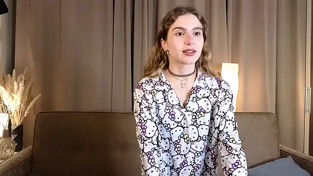 Snapshot of RozanneJordan chatting on 11.27.25 RozanneJordan online show from 11.27.25