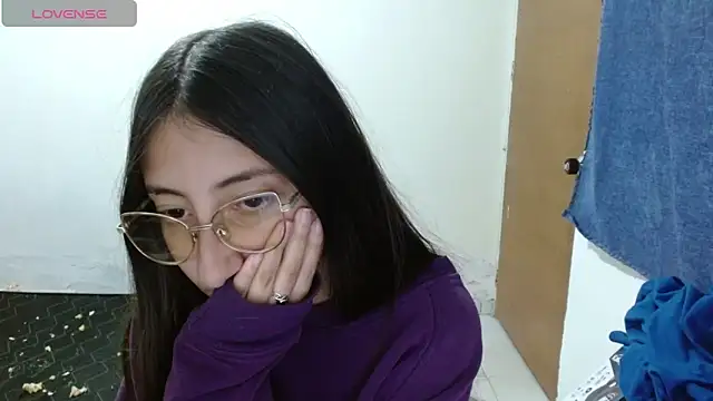 Nanylux online show from 04.12.26