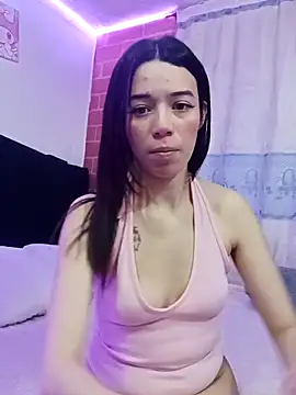 Snapshot of AngelsJuls chatting on 11.18.25 AngelsJuls online show from 11.18.25