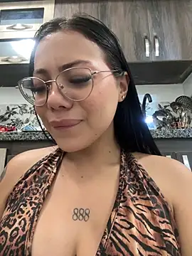 Snapshot of Megan_Ivy chatting on 04.25.26 Megan Ivy online show from 04.25.26