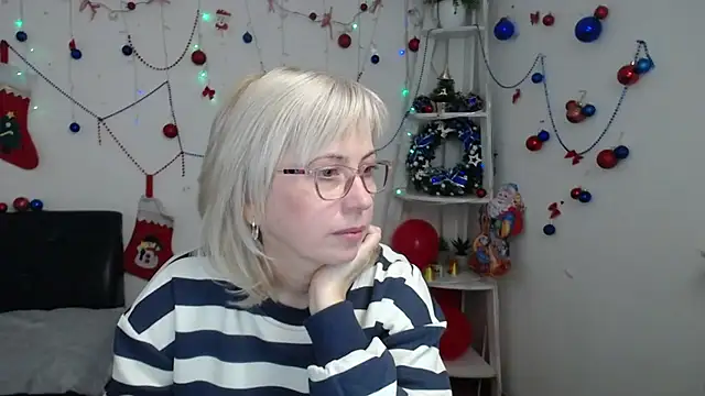 LaurenWishy online show from 12.21.25