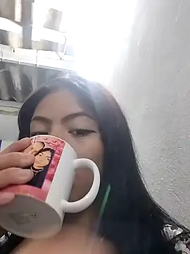 Snapshot of Juliana_Vip chatting on 11.22.25 Juliana Vip online show from 11.22.25