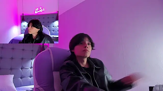 Sylasfrost online show from 11.23.25