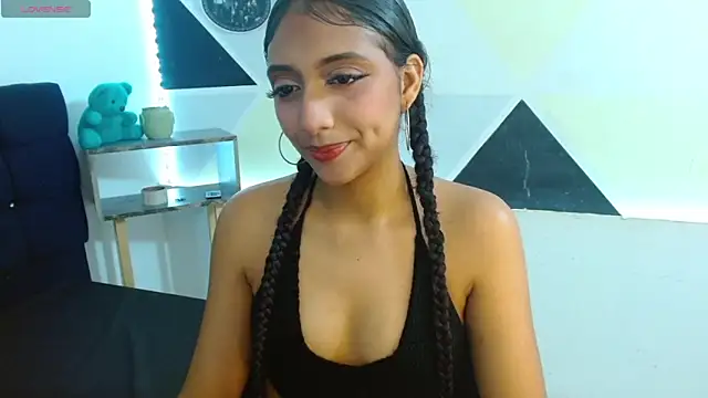 Snapshot of Karol_Soft chatting on 11.20.25 Karol Soft online show from 11.20.25