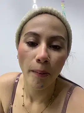 MiaWhiteBunny online show from 03.13.26