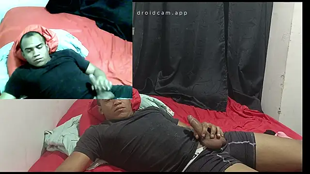 Snapshot of elimore24 chatting on 11.21.25 elimore24 online show from 11.21.25