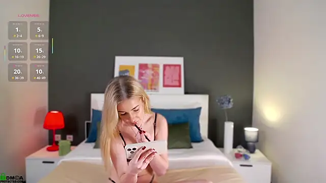 EmilyNoiri online show from 11.26.25