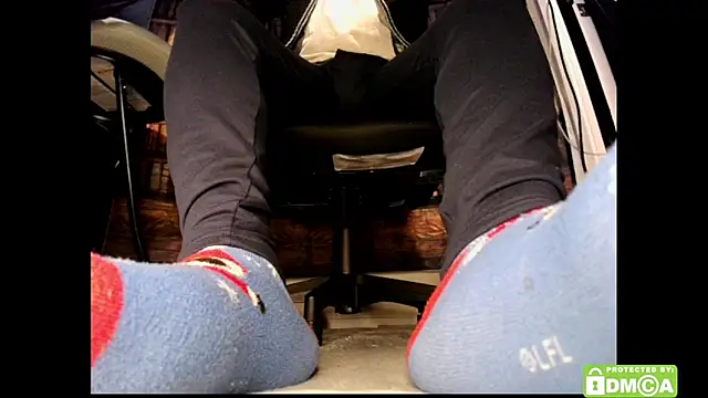 Snapshot of justshutupandwatch chatting on 02.01.26 justshutupandwatch online show from 02.01.26