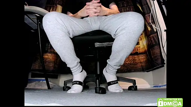 Snapshot of justshutupandwatch chatting on 02.11.26 justshutupandwatch online show from 02.11.26