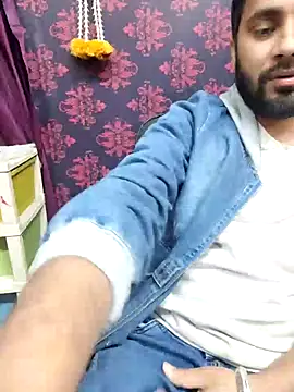 Cute Lucky online show from 12.17.25