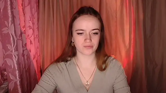 Illa May online show from 12.16.25