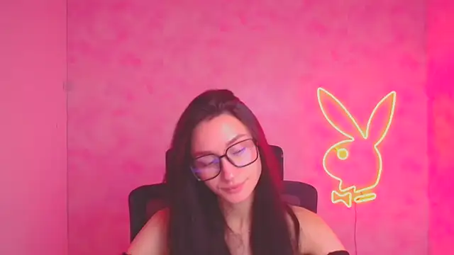 Stella XO online show from 11.22.25